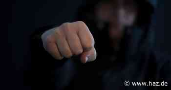 Hannover: Prügelattacke am Mühlenberger Markt – Mann schwer verletzt