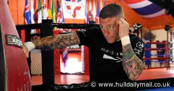 Fighter makes comeback after ten years in ring for bare-knuckle boxing debut