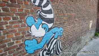 Stoute smurf op gevangenismuren krijgt nieuw laagje verf: “Hij is erg populair in de buurt”