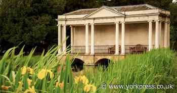 Free entry for fathers this Sunday at Scampston Walled Garden