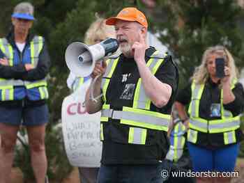 Striking WSIB workers demand meeting with Windsor MPP Dowie
