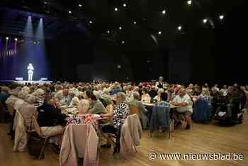 Senioren genieten van shownamiddag met S-Plus