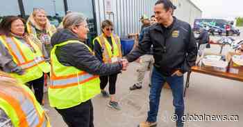 Kinew says Manitoba hotel owners should step up for wildfire evacuees