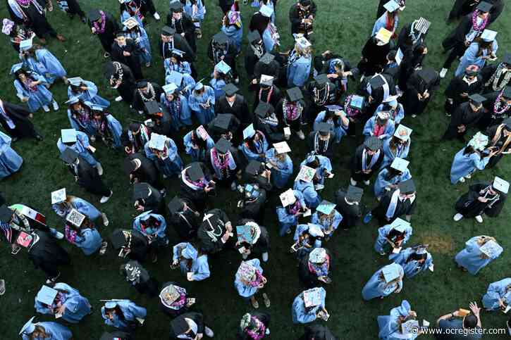 Villa Park High Graduation 2025: Our best photos of the ceremony