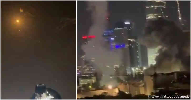 I missili iraniani colpiscono Tel Aviv: il video dell’attacco nella città israeliana. Boati ed esplosioni