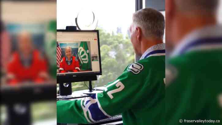 Abbotsford mayor challenges Charlotte mayor ahead of historic Calder Cup Final