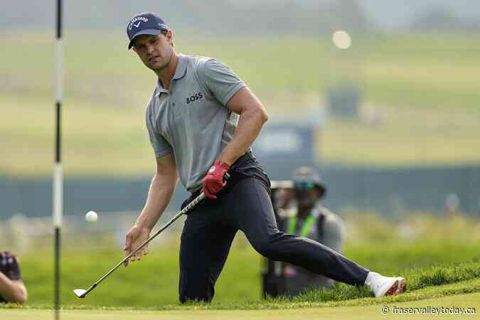 Sam Burns leads US Open with 65 and avoids calamity at Oakmont