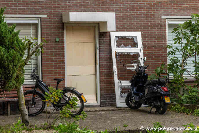 Omwonenden schrikken wakker van opgeblazen voordeur in Mijdrecht