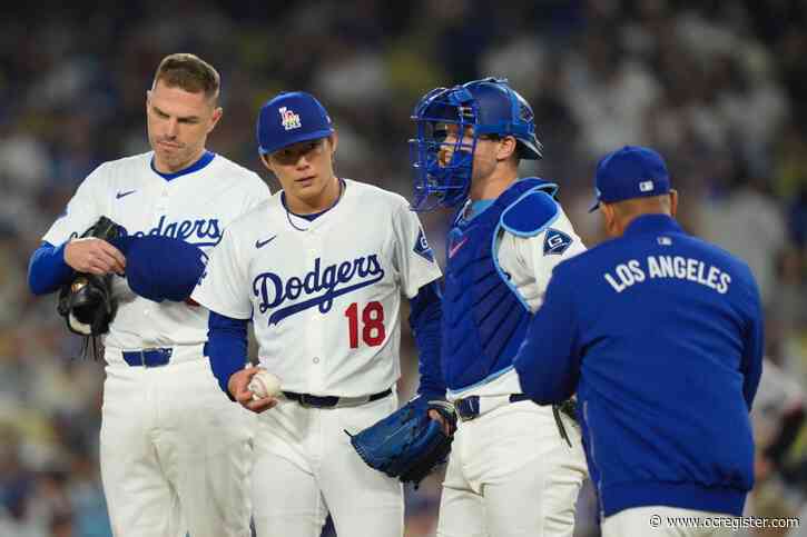 Yoshinobu Yamamoto struggles as Giants beat Dodgers for tie atop NL West