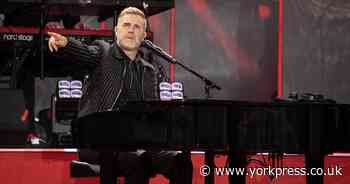 'Entertainment masterclass from genuine showman' - star delivers hit after hit