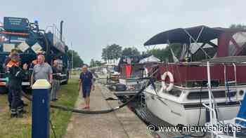 Verlaten plezierjacht maakt water in de jachthaven van Herentals: “Vaartuig kan hier niet blijven liggen”