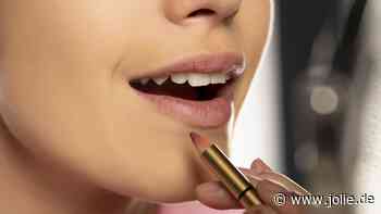 Schmale Lippen? Mit diesem genialen Lipliner-Hack schminkst du sie voller