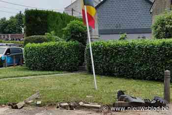 Bestuurder rijdt in op oorlogsmonument, dader gevat door alerte buren: “Vervolging voor dronkenschap en vluchtmisdrijf”