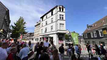 Brandanschläge in Wermelskirchen: Schweigegang durch Stadt