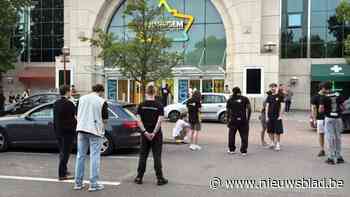 Wijnegem shoppingcenter even ontruimd door gasgeur in winkel