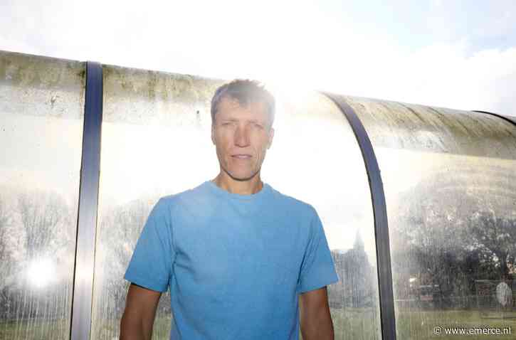 Nils Adriaans start Tussen de Linies