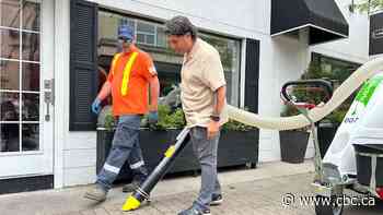 $30K litter vacuum introduced to help clean up Windsor's downtown core