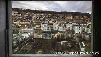 Wohnungssuchende in Zürich durchforsten laut Experte Todesanzeigen