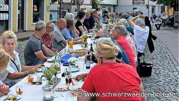 750 Jahre Neubulach: Riesenpicknick vor dem Rathaus