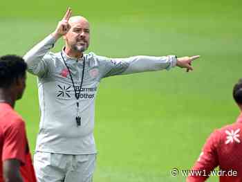 Erik ten Hag nimmt Training in Leverkusen auf
