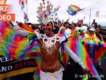 Köln: Höhepunkt des CSD - die Parade