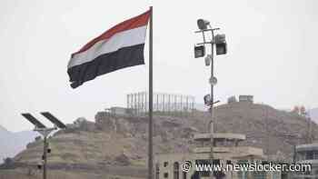 Twee bemanningsleden gewond en twee vermist na aanval op schip in Rode Zee