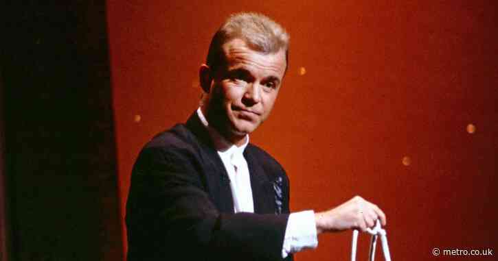 90s TV magician Wayne Dobson dies aged 68 decades after multiple sclerosis diagnosis