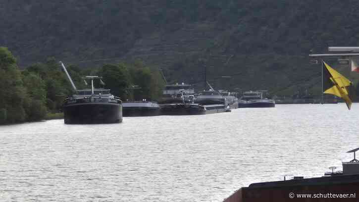 Schutten opvaart sluis Sankt Aldegund begonnen