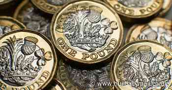 People on Universal Credit urged to act as thousands missing out on £25 monthly bonus