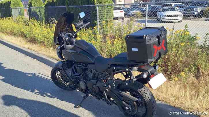 Motorcyclist overtakes police at nearly 100 km/h above speed limit, pays the price