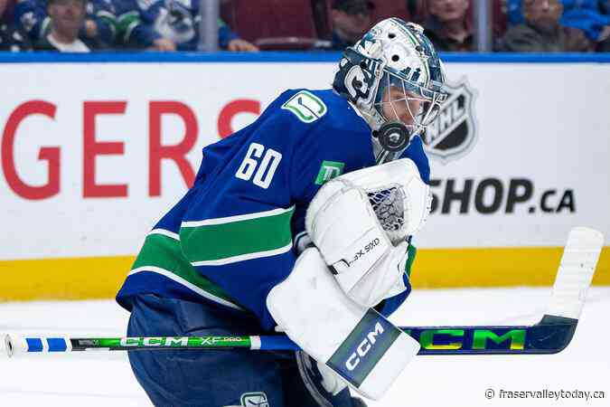 Canucks sign defenceman Jett Woo, goalie Nikita Tolopilo to two-way contracts