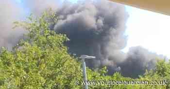 Residents warned to 'keep doors and windows closed' due to HUGE Tolworth fire