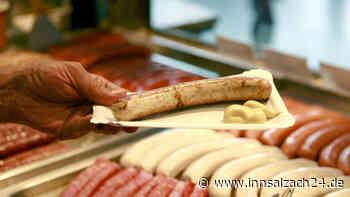 Bratwurst auf bayerischem Volksfest zu teuer – Mann ruft mehrfach die Polizei