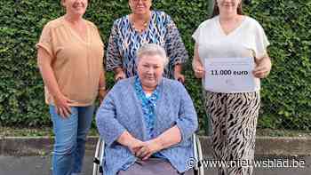 Paapcomité schenkt naar goede traditie 11.000 euro aan organisatie voor gehandicapten