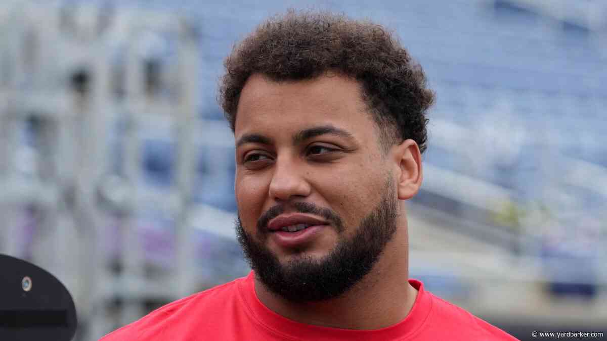 Two-time Pro Bowler's record-breaking extension should make Chargers HC Jim Harbaugh happy