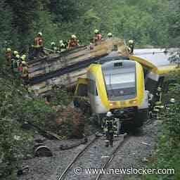 Drie doden en zeker vijftig gewonden bij ontsporing passagierstrein in Duitsland