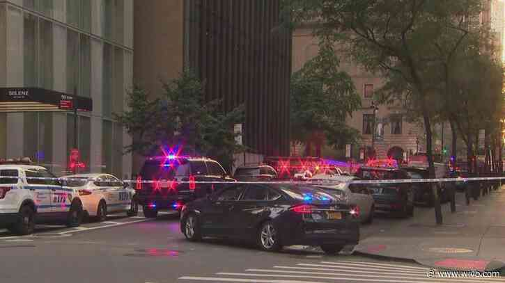Multiple dead, including gunman in Manhattan skyscraper shooting: sources