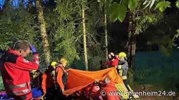 Party-Unfall an der Scharitzkehlalm: Hängematte wird zur Falle – Baum kracht auf junge Frau (24)