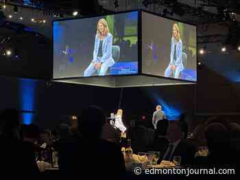 Premier Danielle Smith plays to roars of approval, talks immigration at Edmonton Leader's Dinner