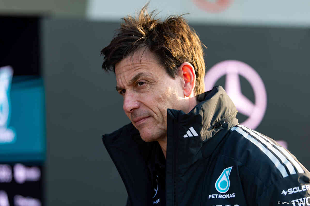 Wolff ziet keerzijde Mercedes-dominantie: ‘Afwachten welke politieke messen er komen’