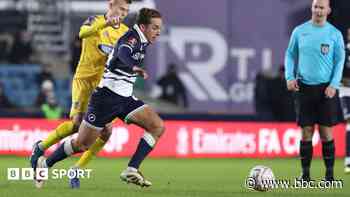 Southend sign Massey on loan