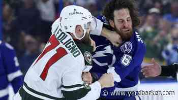 Lightning score 5 unanswered goals to sink Wild