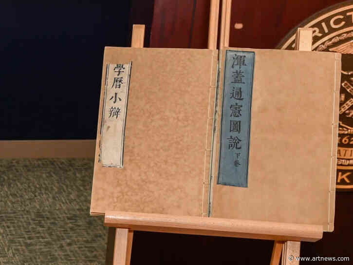 Manhattan D.A.’s Office Returns 17 Stolen Antiquities and Rare Books to Italy