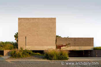 Capuchinas House / LABarq