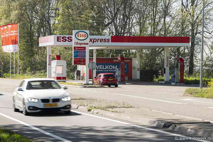 De olieprijzen stijgen, maar benzine is goedkoper geworden