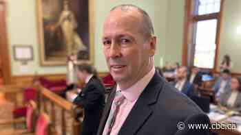 Literacy assessment targets not being met in New Brunswick, auditor general says