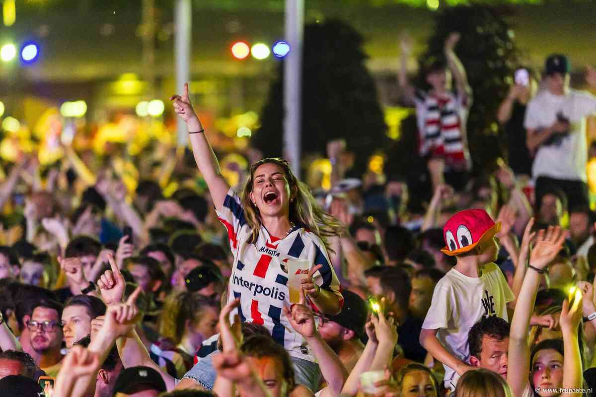 Willem II-fans worden onwel bij huldiging in Tilburg