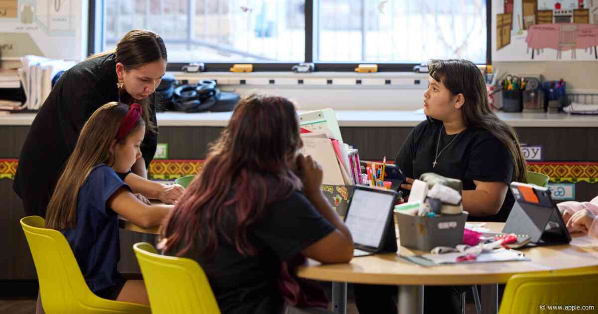 Cherokee language learners bridge generations with iPad and Mac