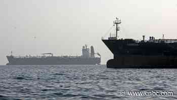 U.S., Iran intensify attacks as ceasefire frays, peace talks stall