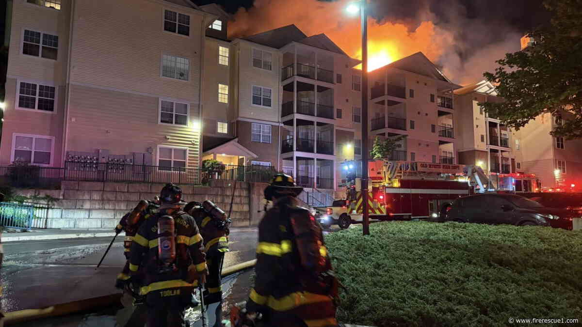 12 fire departments battle massive Conn. 3-alarm apartment fire